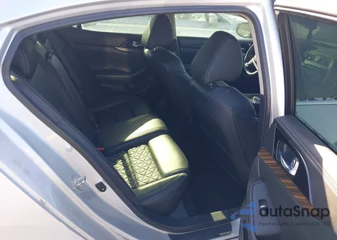 2016 Nissan Maxima 3.5 Platinum z USA, uszkodzony, nr VIN 1N4AA6AP1GC413429